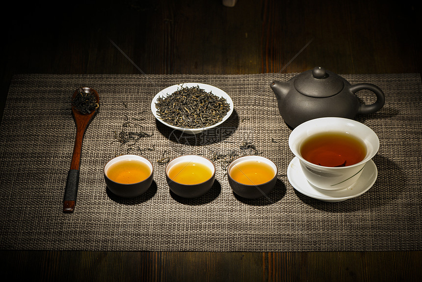 紅茶之美 從茶園到杯中的藝術